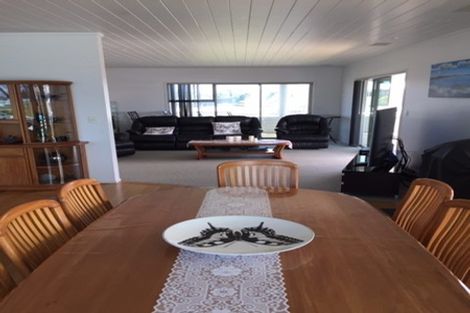 Photo of property in 106b Karewa Parade, Papamoa Beach, Papamoa, 3118