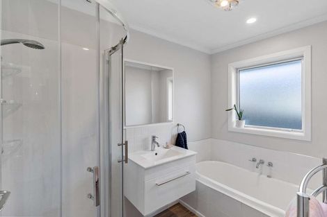 Photo of property in 21 Stanton Crescent, Hoon Hay, Christchurch, 8025