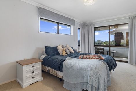 Photo of property in 74 Harbour View Road, Omokoroa, 3114