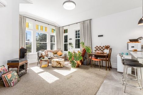 Photo of property in 44 Aurora Terrace, Kelburn, Wellington, 6012