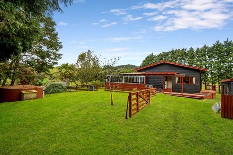 Photo of property in 3004 Kaipara Coast Highway, Glorit, Warkworth, 0984