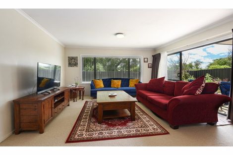 Photo of property in 56/64 Kawaha Point Road, Kawaha Point, Rotorua, 3010