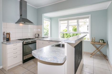 Photo of property in 41 Nuffield Avenue, Marewa, Napier, 4110