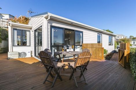 Photo of property in 16b Trinidad Crescent, Grenada Village, Wellington, 6037