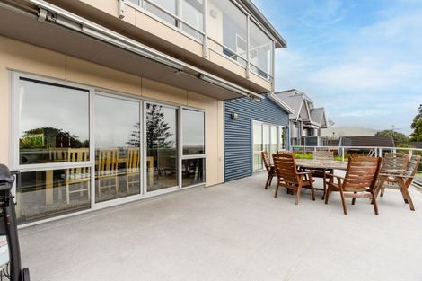 Photo of property in 48 Kotare Street, Waikanae, 5036
