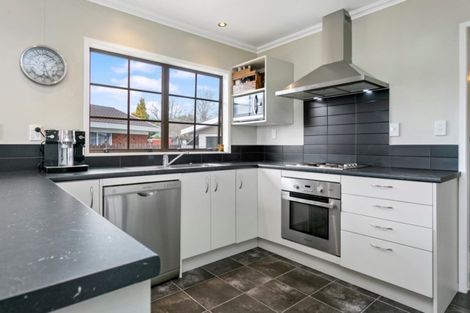 Photo of property in 29 Sheridan Crescent, Leamington, Cambridge, 3432