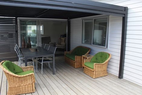 Photo of property in 35a Gledstane Road, Stanmore Bay, Whangaparaoa, 0932