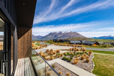 Photo of property in 35 Jacks Point Rise, Jacks Point, Queenstown, 9371
