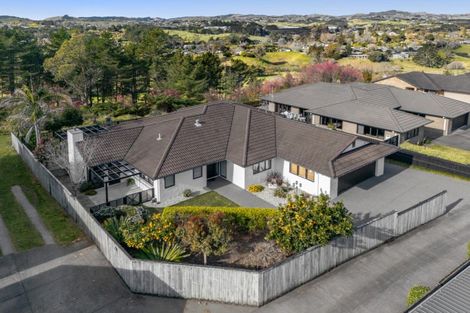 Photo of property in 43 Bellbird Rise, Pyes Pa, Tauranga, 3112