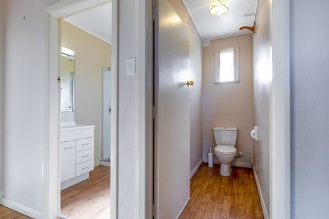 Photo of property in 47a Glengarry Road, Glen Eden, Auckland, 0602