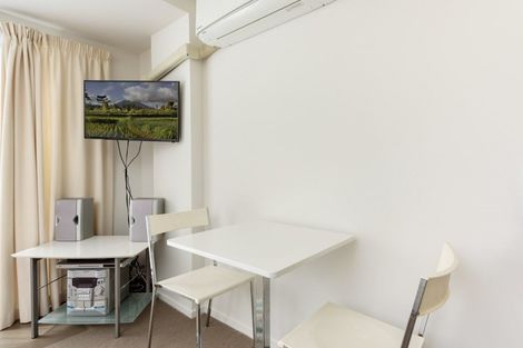 Photo of property in Atlas Apartments, 10/49 Maunganui Road, Mount Maunganui, 3116