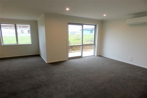 Photo of property in 48 Adams Road South, Pukekohe, 2120