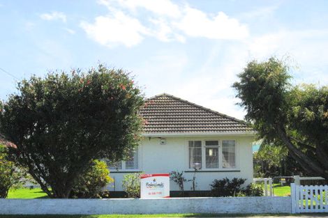 Photo of property in 62 Puriri Street, Gonville, Whanganui, 4501