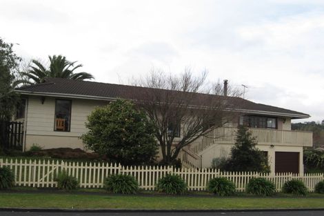 Photo of property in 6 Fairdale Avenue, Red Hill, Papakura, 2110