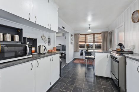 Photo of property in 41 Totara Park Road, Clouston Park, Upper Hutt, 5018