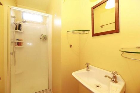 Photo of property in 1a Page Place, Hamilton East, Hamilton, 3216