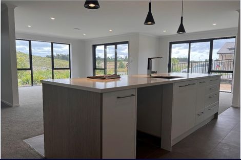 Photo of property in 11 Te Paea Avenue, Karaka, 2124