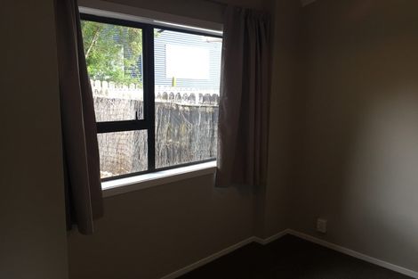 Photo of property in 1/77 Konini Road, Titirangi, Auckland, 0604