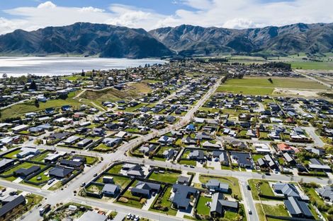 Photo of property in 6 Little Maude Drive, Lake Hawea, Wanaka, 9382