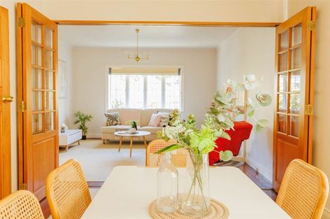 Photo of property in 11 Glen Road, Kelburn, Wellington, 6012