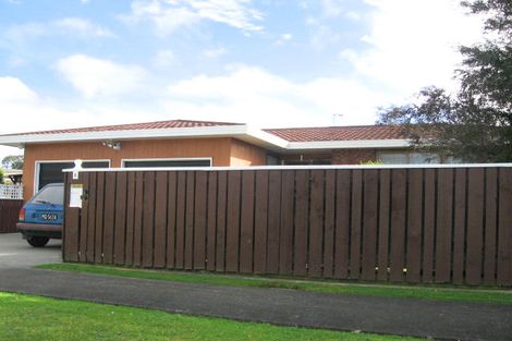 Photo of property in 3 Woodfield Avenue, Roslyn, Palmerston North, 4414