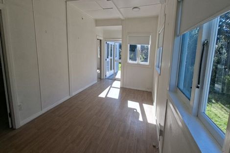 Photo of property in 21 Manuka Street, Otaki Beach, Otaki, 5512