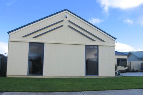 Photo of property in 37 Washington Parade, Milson, Palmerston North, 4414