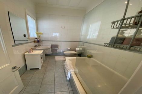 Photo of property in 90 Clonbern Road, Remuera, Auckland, 1050