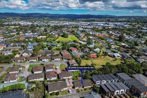 Photo of property in 8/248 Great North Road, Henderson, Auckland, 0612