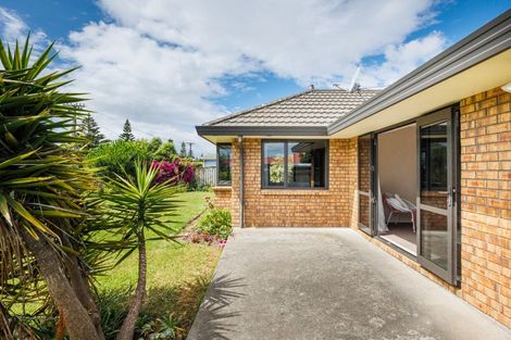 Photo of property in 31 Charles Cross Street, Longburn, Palmerston North, 4412