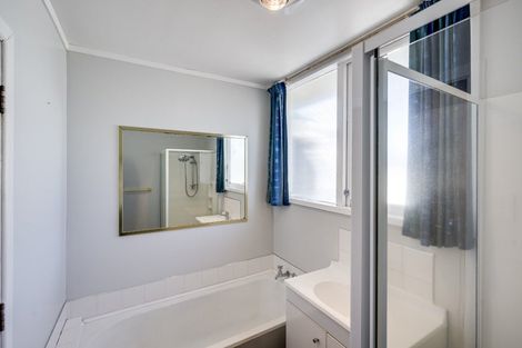 Photo of property in 2 Cornwall Road, Taradale, Napier, 4112