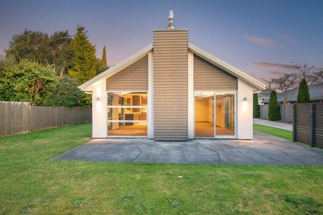 Photo of property in 10 William James Close, Mosgiel, 9024
