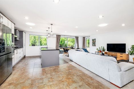 Photo of property in 127 Rangeview Road, Sunnyvale, Auckland, 0612