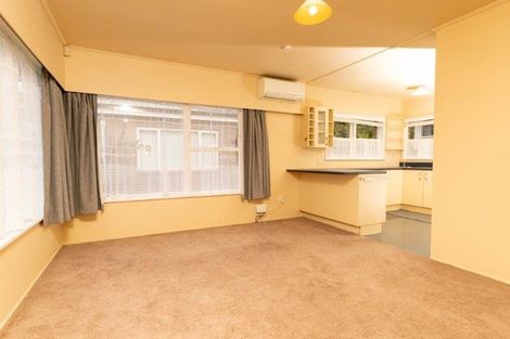 Photo of property in 36b Ayton Drive, Totara Vale, Auckland, 0629