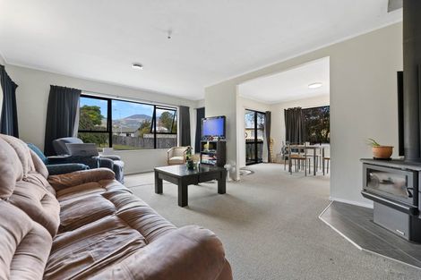 Photo of property in 5 Anna Place, Hilltop, Taupo, 3330