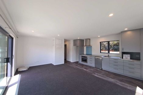 Photo of property in 2/11 Defoe Place, Waltham, Christchurch, 8023