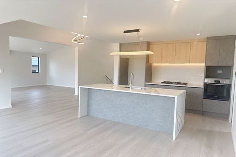 Photo of property in 33 Pinecrest Drive, Gulf Harbour, Whangaparaoa, 0930