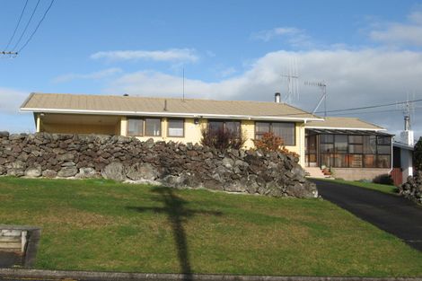 Photo of property in 26 Dip Road, Te Kamo, Whangarei, 0112