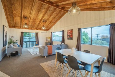 Photo of property in 19a Huia Street, Waikanae, 5036