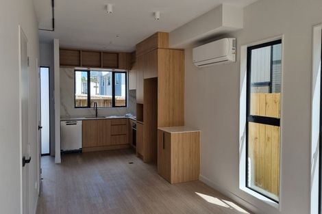 Photo of property in 5/25 Titoki Street, Te Atatu Peninsula, Auckland, 0610