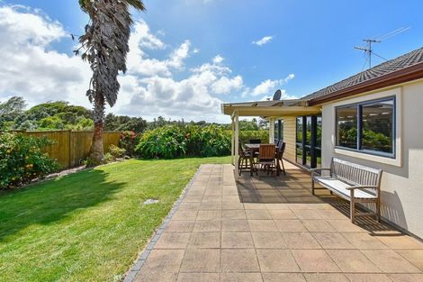 Photo of property in 19 Fergy Crescent, Wattle Downs, Auckland, 2103