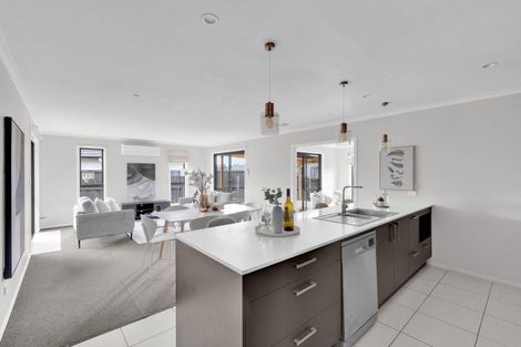 Photo of property in 15 Faber Place, Rototuna North, Hamilton, 3210