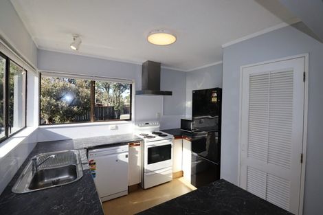 Photo of property in 6 Flinders Place, Johnsonville, Wellington, 6037