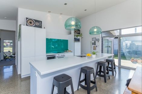 Photo of property in 42 Kent Avenue, Waitarere Beach, Levin, 5510