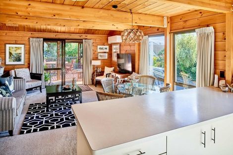 Photo of property in 41 Leeward Drive, Whitby, Porirua, 5024