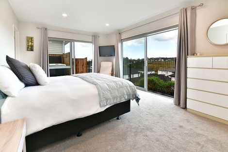 Photo of property in 114 Ormonde Drive, Silverdale, 0932