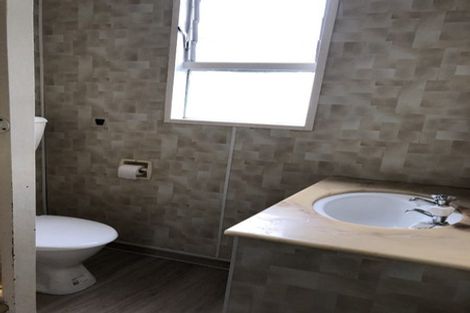 Photo of property in 106 Bartholomew Road, Levin, 5510