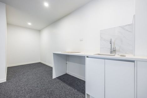 Photo of property in 17b Hogans Road, Glenfield, Auckland, 0629