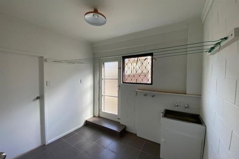 Photo of property in 1/44 Meadway, Sunnyhills, Auckland, 2010