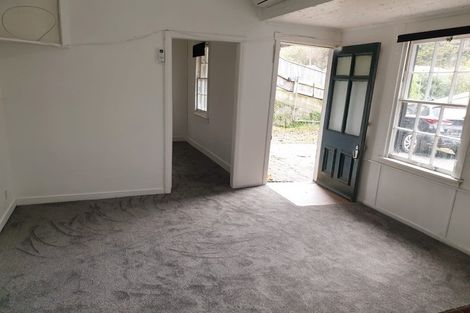 Photo of property in 80 Shakespeare Road, Bluff Hill, Napier, 4110